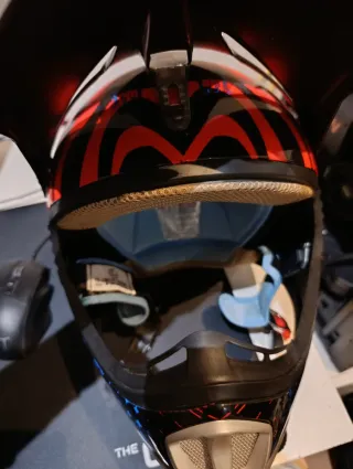 Casco Moto Enduro/Motocross Negro y Rojo