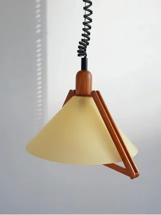 Lámpara de techo de pino melis y plexiglas.