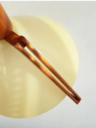 Lámpara de techo de pino melis y plexiglas.