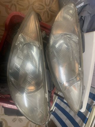 Faros Peugeot 206 (2 unidades)
