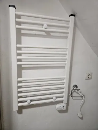 Toallero Eléctrico Blanco