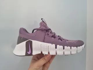 T38 Nike Free Metcom 5 moradas