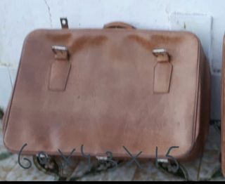 Maleta antigua de cuero