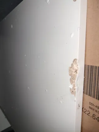 Mesitas de noche blancas y madera