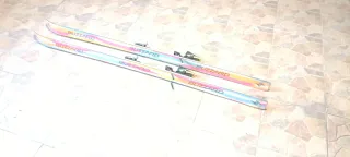 Esquís Blizzard 160 con fijaciones Salomon