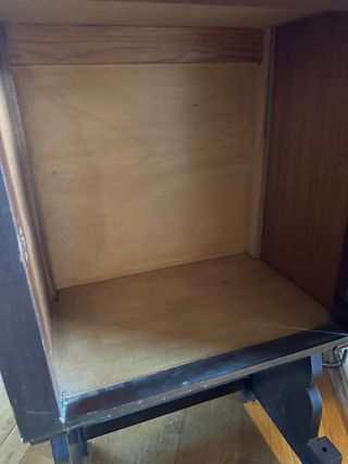 Mueble vintage de madera tallada