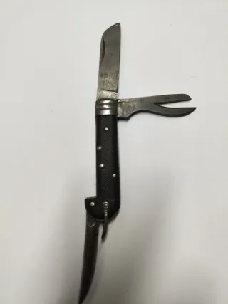 Coltellino multiuso militare