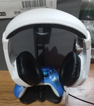 Soporte Xtrike Me para Cascos y Mando