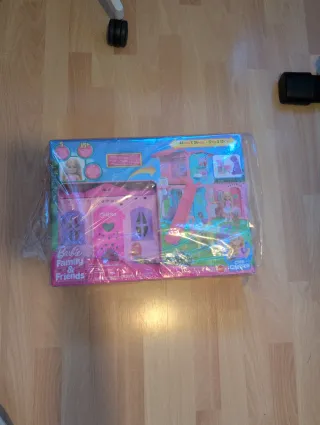 Casa Barbie Family & Friends Club Chelsea