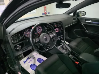 Volkswagen Golf R 300 7,5  2019