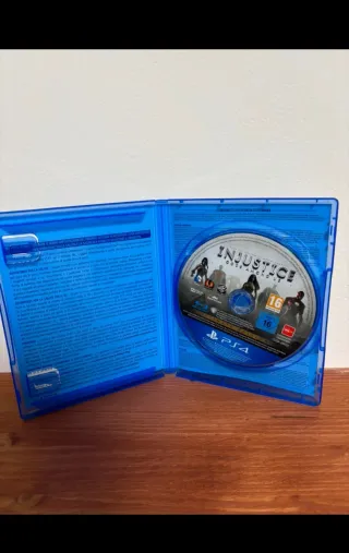 Injustice Gods Among Us Ultimate Edition PS4