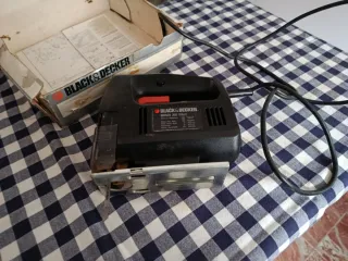 Sierra de vaivén Black & Decker BD531 potencia 350