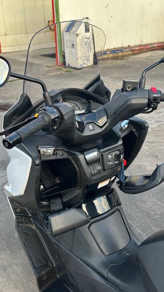 Suzuki Burgman 400 2018
