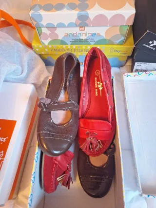 Lote 2 pares zapatos niña talla 30