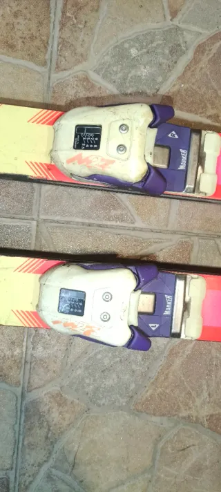 Esquís Blizzard 180 con portabotas Marker