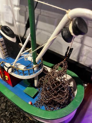 Maqueta de barco pesquero