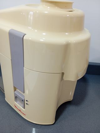 Licuadora Moulinex Beige