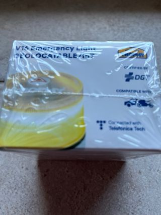 Baliza V16 Geolocalizable Trophy DGT