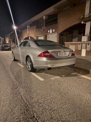 Mercedes-Benz Clase CLS 2005 ETIQUETA B