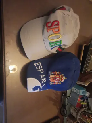 Lote 2 Gorras Deportivas España y SPORT