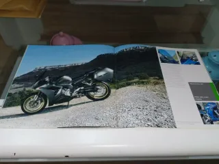 Catálogo Yamaha FZ Series 2009