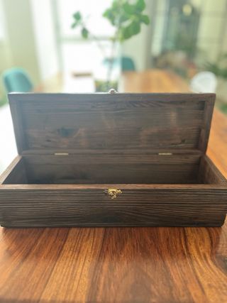 Caja de madera rústica