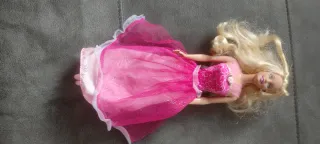 Barbie, Hulk, zapatos aprender atar, huevos formas