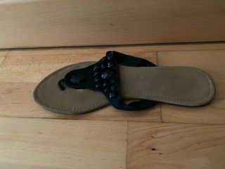 Sandalias planas ante negras talla 40