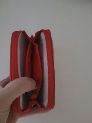 Monedero Corazones Rojo y Blanco