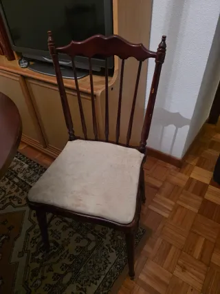 Mesa de comedor redonda de madera extensible