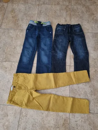 Lote 3 Pantalones Vaqueros y Chinos Niño