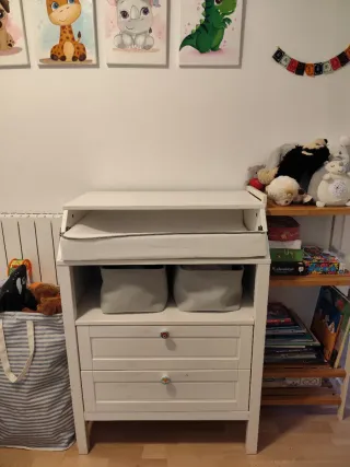 Cómoda cambiador SUNDVIK blanca