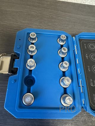 Surtido pernos antirrobo