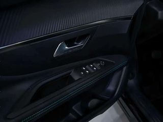 Peugeot 3008 Hybrid 225 e-EAT8 Allure Pack