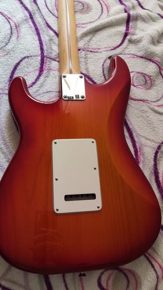 Fender Stratocaster Plus Top México