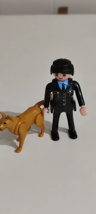 Lote Playmobil Policías y Accesorios