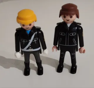 Lote Playmobil Policías y Accesorios