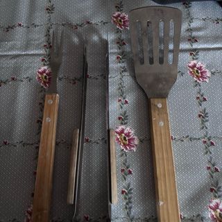 Set Utensilios Parrilla Asado Madera Metal