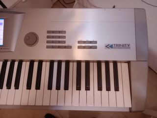 Korg TRINITY Teclado Profesional