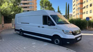 ALQUILER CON CHOFER DE CAMIONES Y FURGONETAS