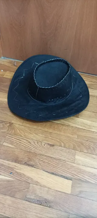 Sombrero de vaquero negro