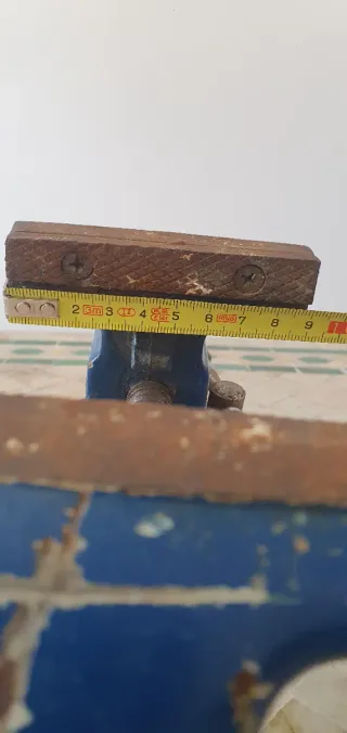 Tornillo de banco antiguo 3 1/2