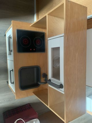 Cocinita infantil de madera