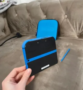 Nintendo 2DS Super Mario Bros. 2 Edición