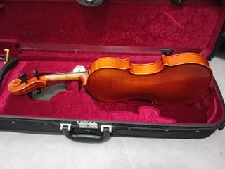 Violín 4/4 con estuche