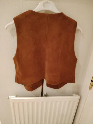 Chaleco Zara antelina abalorios bordados