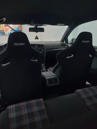 VW GOLF 7 GTI PERFORMANCE 230