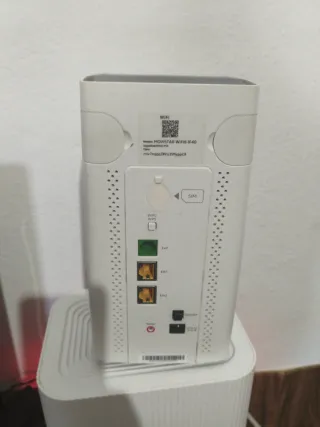 MitraStar IGW-1121GX4X4-M Router WiFi 5/2.4 GHz