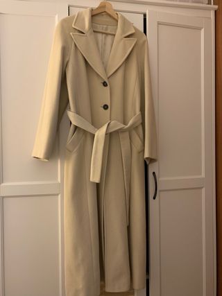 Abrigo largo de lana beige
