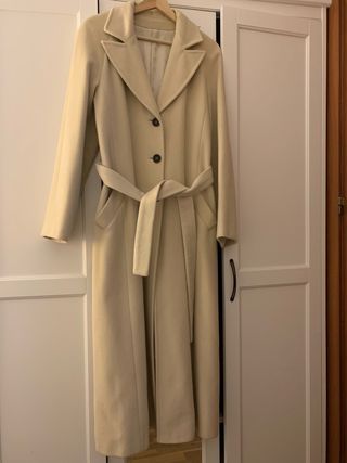 Abrigo largo de lana beige